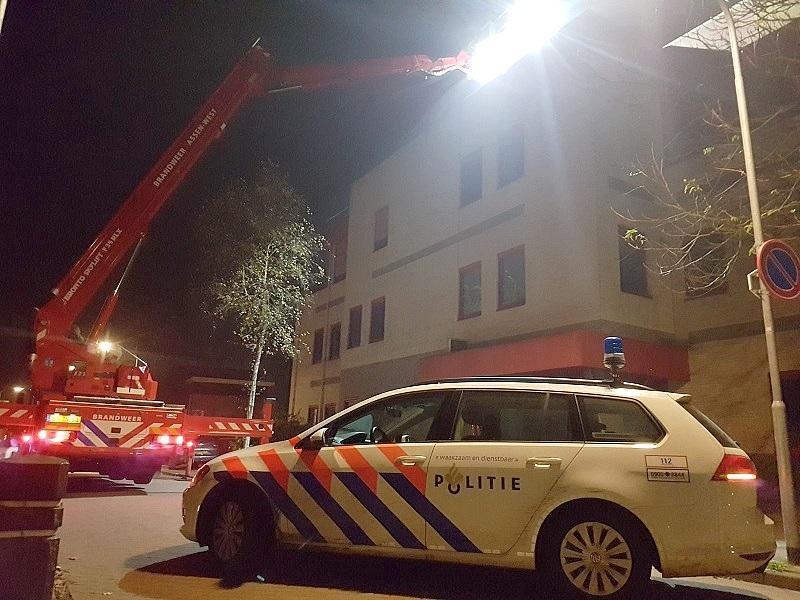 Politie en brandweer bij pand in Assen-Oost