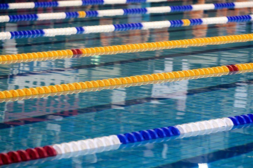 Zwemmer Jari Groenhart uit Assen pakt goud op NK