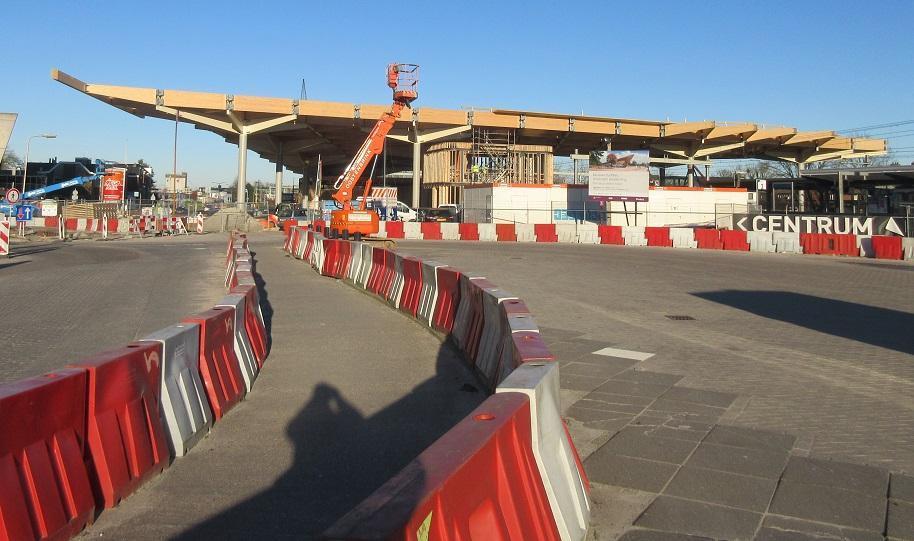 Stationbouwers weer aan de slag (Video)