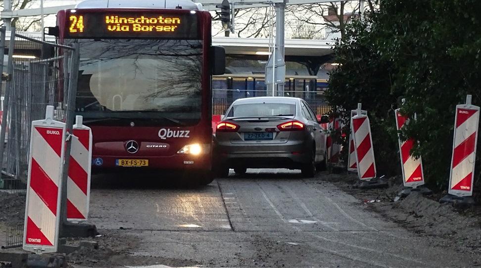 Ruzie op busbaan Stationsstraat Assen