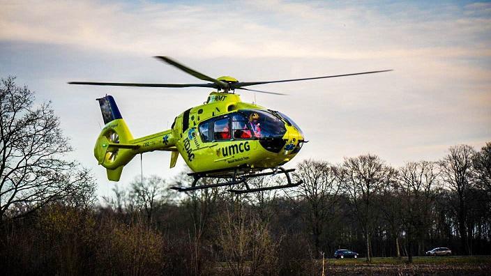 Traumahelikopter landt voor inzet in Vries