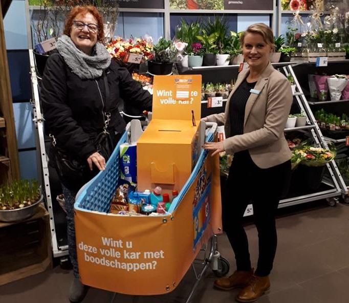 Mevrouw Velting wint prijs bij Albert Heijn Kloosterveen