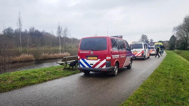 Brandweer redt vrouw uit Noord-Willemskanaal (video)