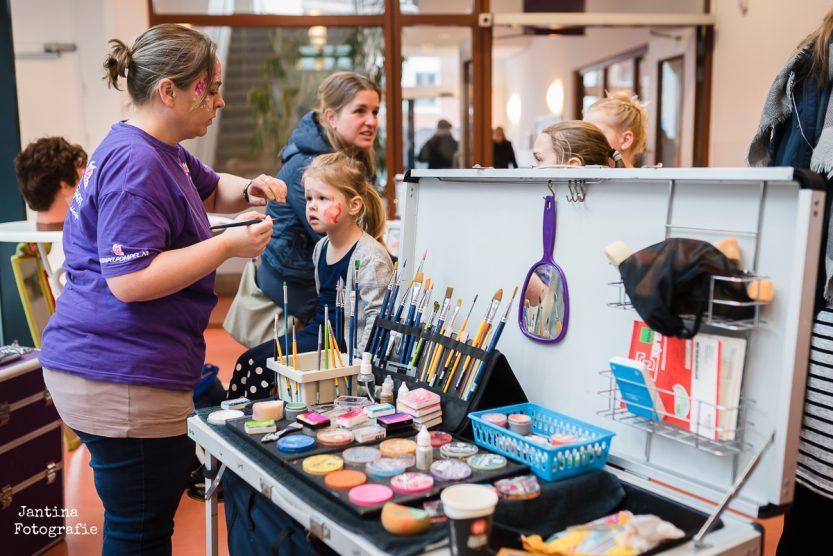 Geslaagde ouder -en kind beurs in Kloosterveste