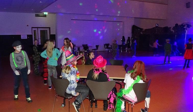 Carnavalsdisco in Kloosterveen een succes