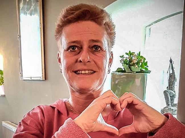 Fiona Braams uit Assen vraagt burgerharten voor een AED