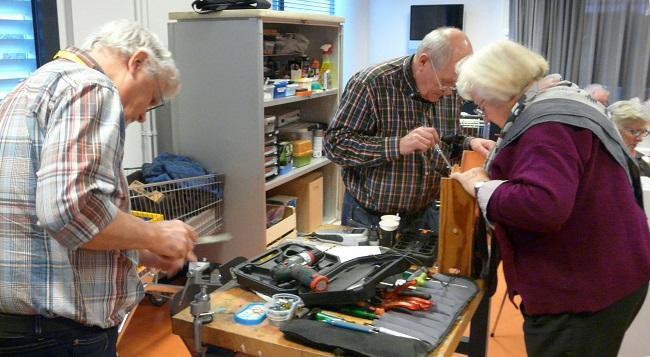 Lente bij Repair Café Assen