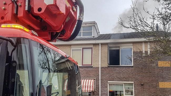 Brand in slaapkamer van woning Kloosterveen