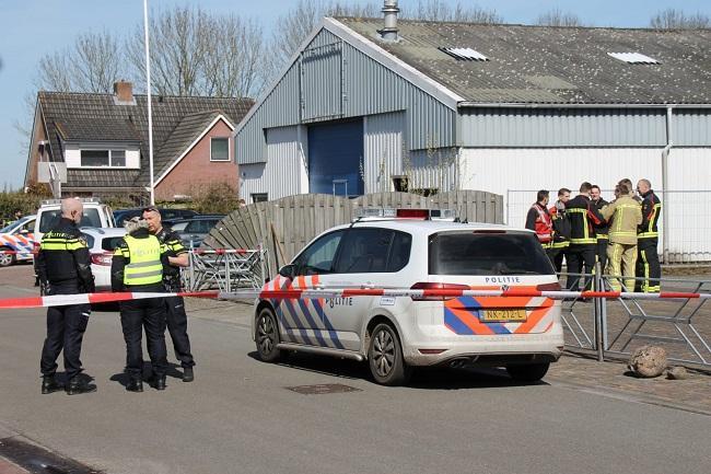 Grote hoeveelheid chemicaliën in loods Zuidlaren aangetroffen