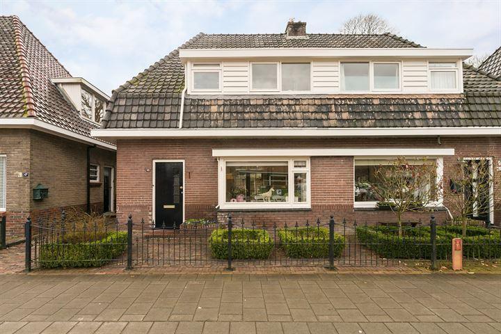 Te koop in Assen: karakteristieke jaren dertig helft van dubbel woonhuis