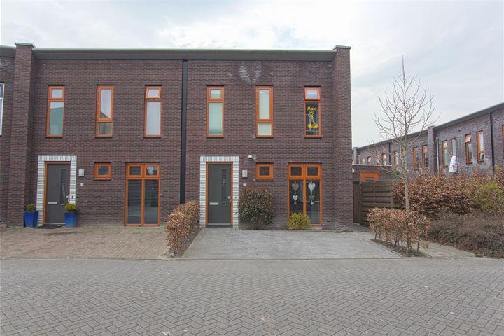 Te koop in Assen: superstrakke hoekwoning