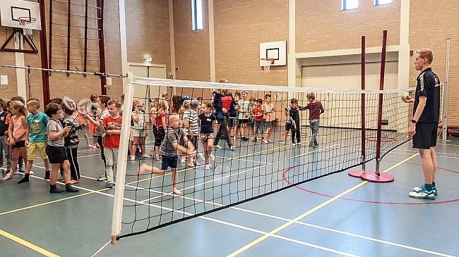 Badminton clinics tijdens sportweek Kloosterveen geslaagd