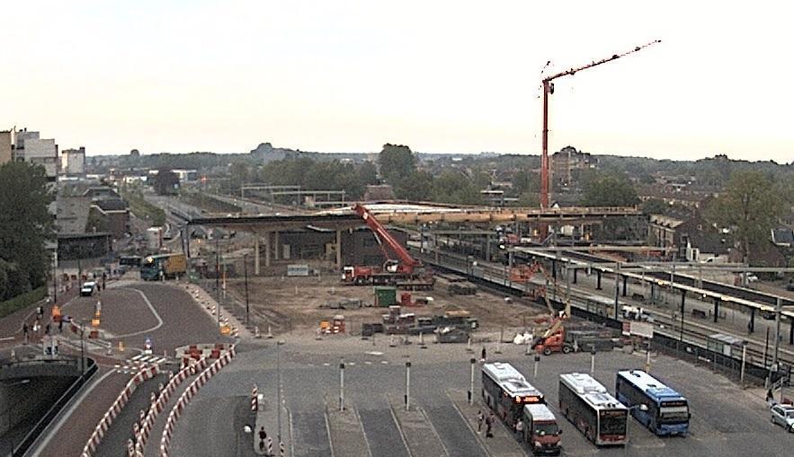 Groot materiaal bij afbouw station Assen 