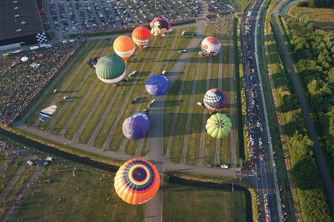 Laatste AssenStad-actie: flinke korting op ballonvaart tijdens TT Balloon Festival