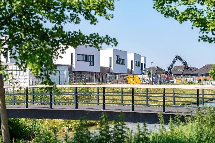 Gemeente sluit overeenkomst voor woningbouw in Kloosterveen