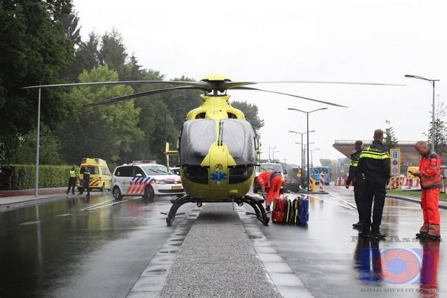 Mobiel Medisch Team landt met traumahelikopter op Overcingellaan