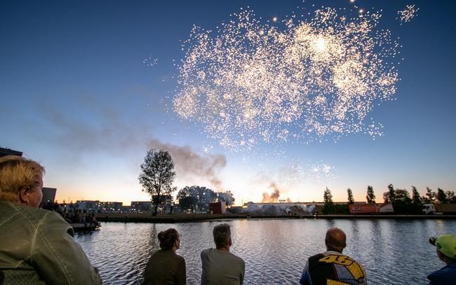 Van wie was die drone tijdens het vuurwerk op TT-Festival? (Video)