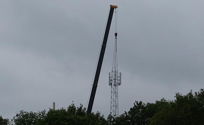 Nieuwe zendmast aan Dennenweg Assen (Video)