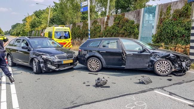 Gewonde bij ongeval met meerdere autos op Europaweg