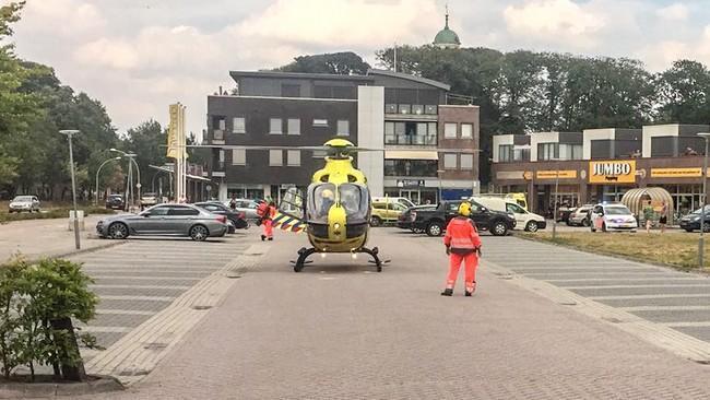 Traumahelikopter landt voor inzet in Smilde