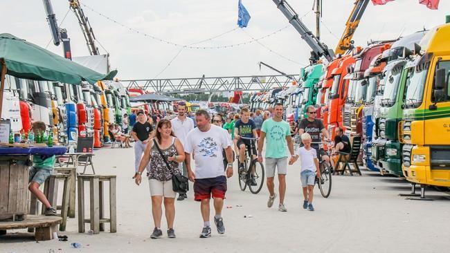 Gezellige drukte op eerste dag Truckstar Festival (Video)