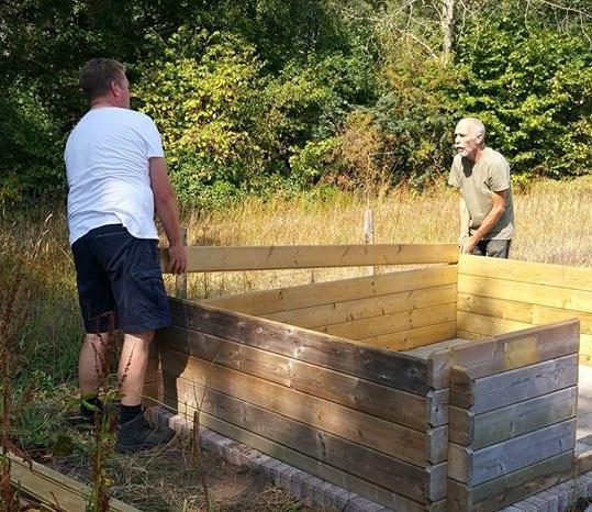 Eerste bouwwerk op buurtmoestuin Schakelveld