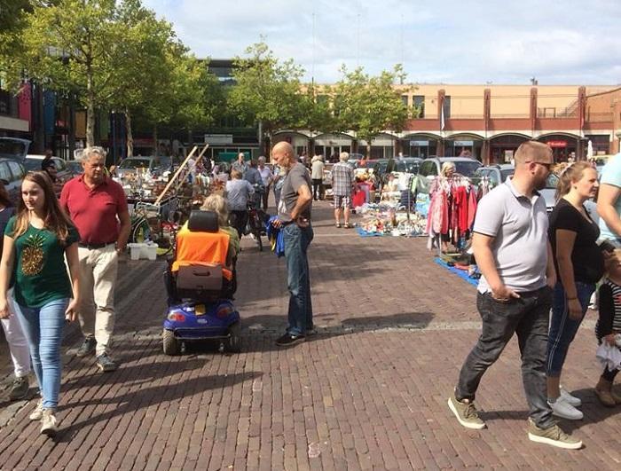 Kofferbakverkoop Koopmansplein goed bezocht