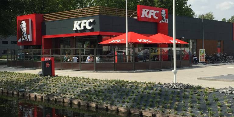 Toerit naar Kentucky Fried Chicken (KFC) wordt aangelegd