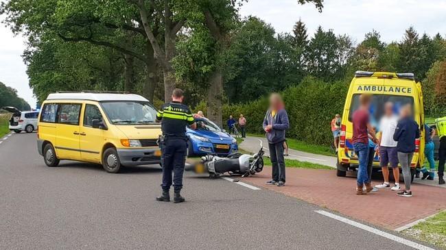 Traumahelikopter bij ongeval met motor in Veenhuizen