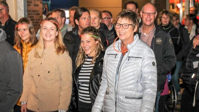 Recordopbrengst tiende MidnightWalk in Assen (Video)