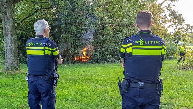 Brandweer blust natuurbrandje bij Pittelo