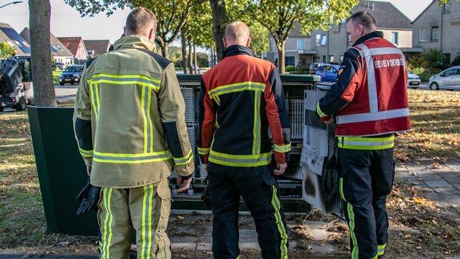 Brand in straatkast in Marsdijk