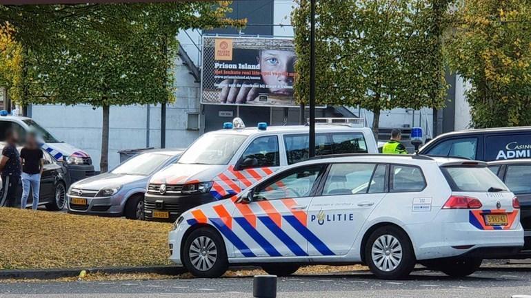 Politie houdt man op Rolderstraat aan voor geweldincident (Video)