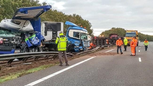 Chauffeur bietenwagen A28 verdacht van veroorzaken gevaar op de weg