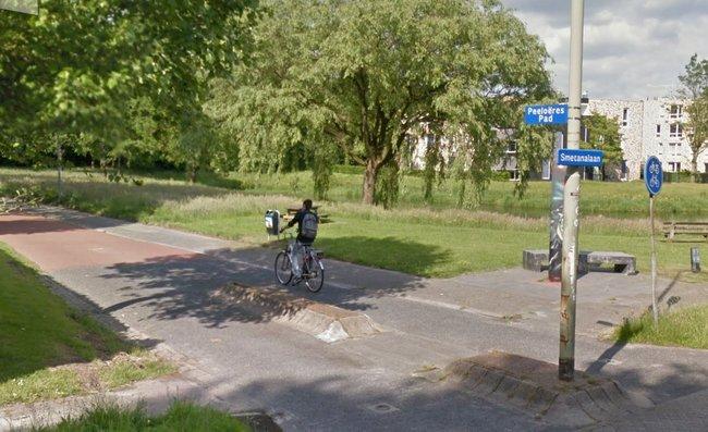 Man mishandelt tieners in fietstunnel Peelo