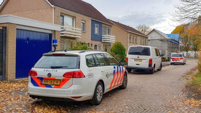 Politie onderzoekt woning in Assen-Oost na vondst lichaam