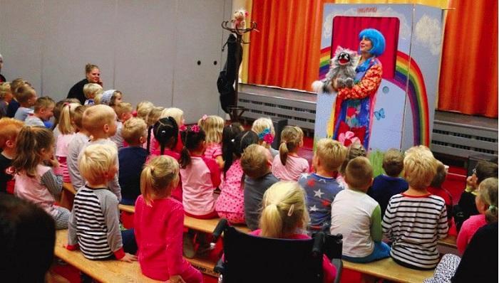 Poppentheater Inkipinki in wijkcentrum De Componist