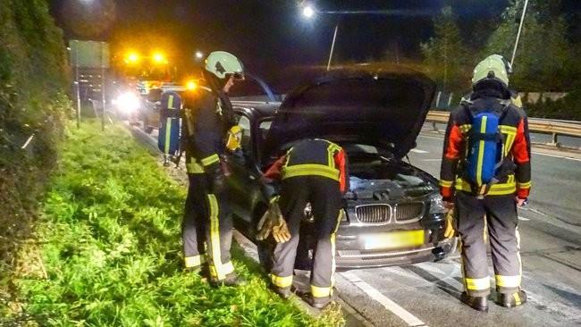 Auto in de brand op Europaweg-West in Assen