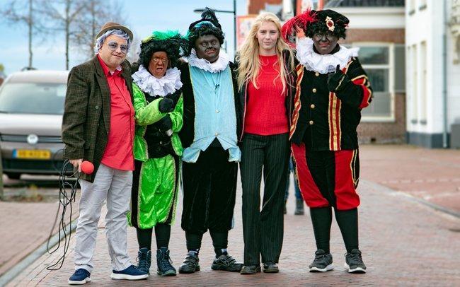 Eerste aflevering Sinterklaasjournaal van Theater Trots in Assen (Video)