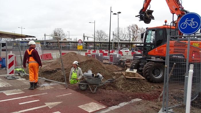 Aanleg laatste stukje fietspad Stationsplein gestart