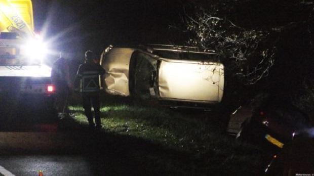 Twee autos in de sloot op A28 bij Hooghalen (Video)