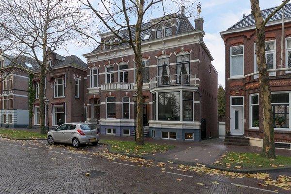 Te koop in Assen: monumentaal groot herenhuis in het centrum