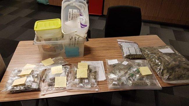 Politie vindt kilo drugs in woning Assen