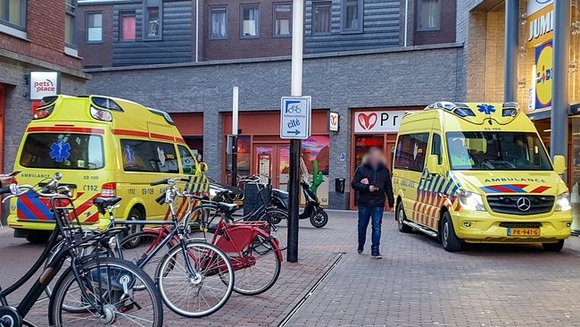 Gewonde bij vechtpartij in winkelcentrum Citadel in Assen (Video)