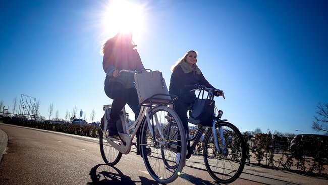 Assen verbetert fietsroutes en gaat fietspaden veiliger maken