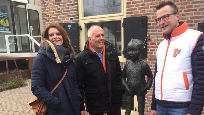 Defensie strooit met keukens in verkiezingstijd