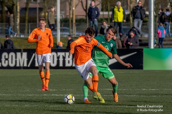 Fotos: Nederland U19 wint van Slovenië in Assen