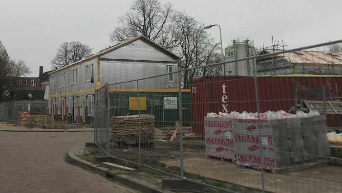 Dak op nieuwe huurwoningen Troelstralaan