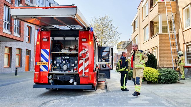 Vrouw sluit zichzelf buiten: brandweer Assen schiet te hulp