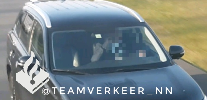 Politie verkeer team NN bekeurd 193 x met kijk Touringcar